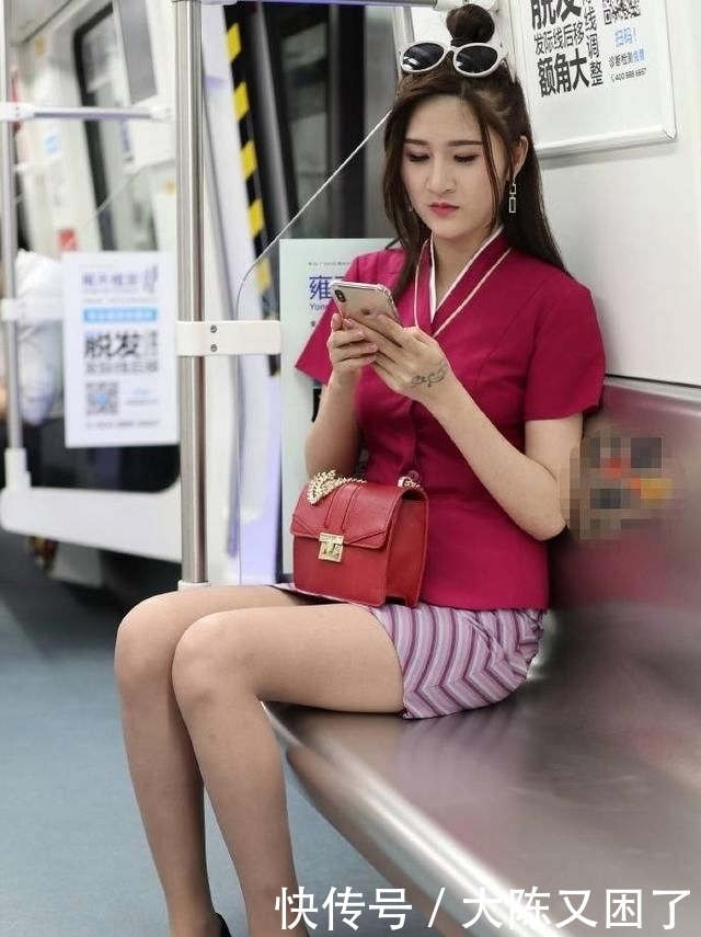  『女性』高跟鞋独占时尚鳌头，是展现女性魅力的不二选择