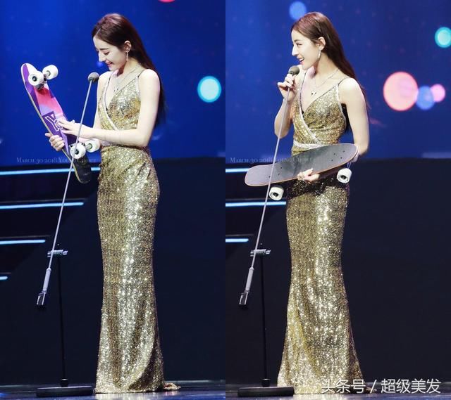 迪丽热巴的腿那么细，穿牛仔裤还那么紧，网友：快撑破了！