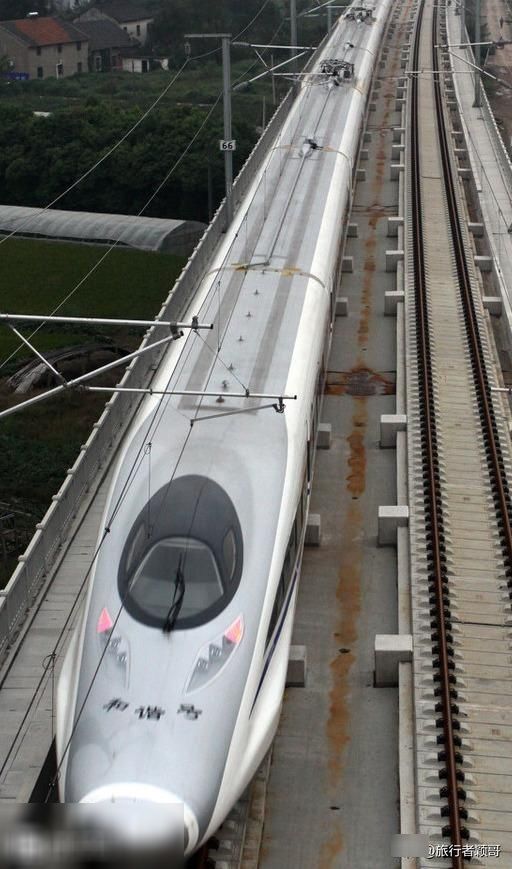  郑州至：中国高铁里程将达3.5万公里 居世界第一