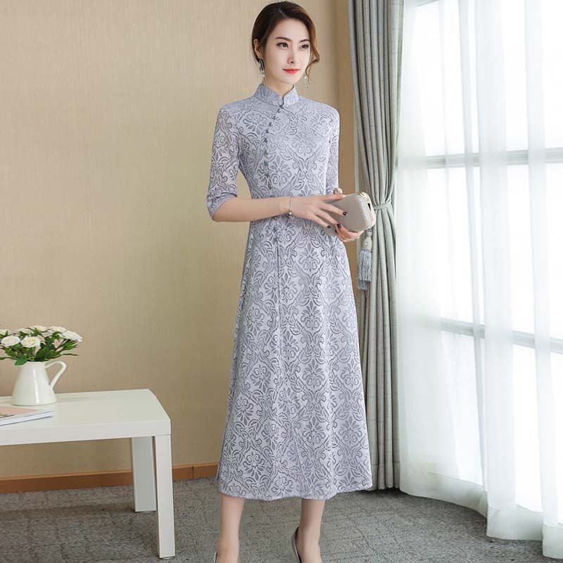 老婆今年45,穿我送的这“改良旗袍”惊艳了整个小区,真心美