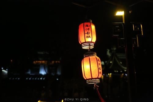 十一最值得夜游的古镇，白天门票要100，晚上免费夜景更好看