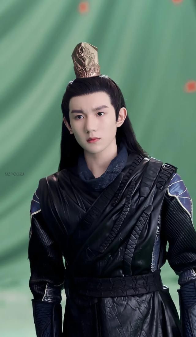  『不善言辞』《大主宰》值得看：王源饰演的牧尘是个话痨，女主不善言辞