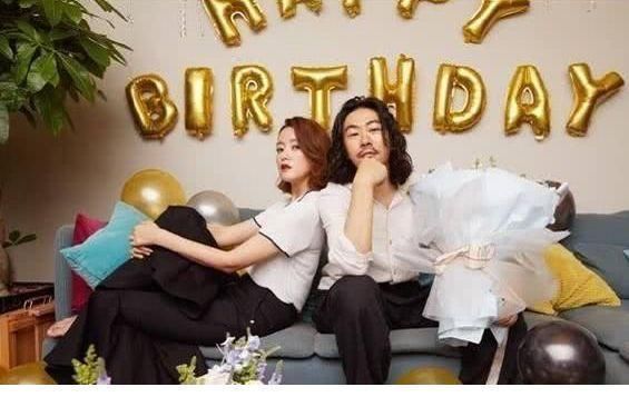 信息量太大，娱乐圈中让人意想不到的明星恋情，微博再次瘫痪