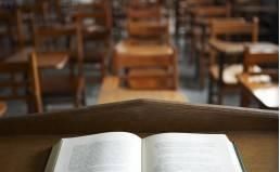  「事业编」纠结考公还是事业编，公务员与事业单位的区别有哪些