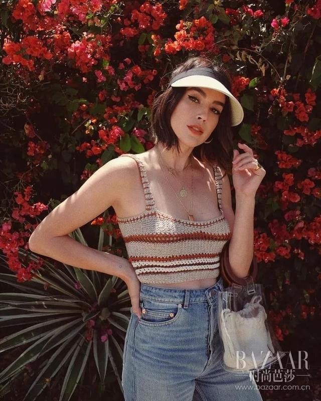 撑伞嫌费劲?时髦女防晒都选择戴这顶洋气的帽子!