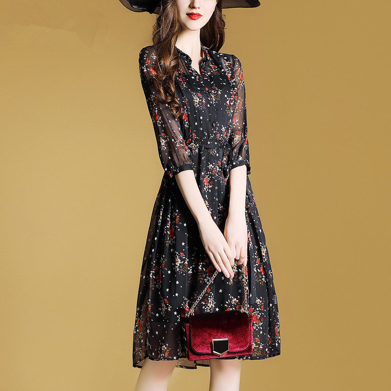 一不小心发现一种“减龄裙”,适合四五十女人,前凸后翘性感妩媚