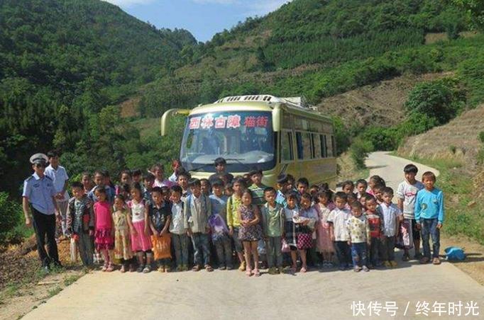 为啥公交车可以“明目张胆”超载，客车却不可以？交警说出了实情
