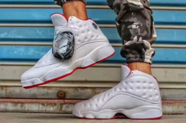 潮人们最爱的就是它!你也能拥有!