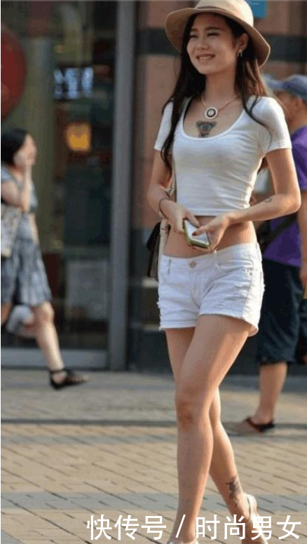 小姐姐的身材太火辣了吧! 这种身材确实可以拿出来秀