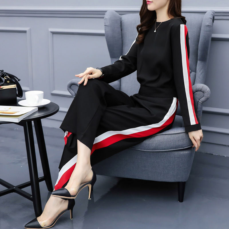 还在烦恼怎么搭配吗?休闲百搭的套装来一款，出门轻松又美丽