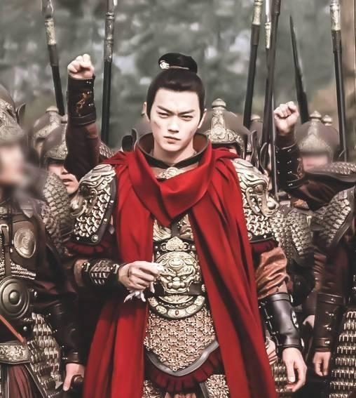 「于正」于正新作《鬓边》热播,另一部由他制作的古装宫廷剧官宣改名将袭