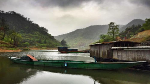 中国最厉害的湖泊，只因改了个名字，如今旅游业收入破百亿