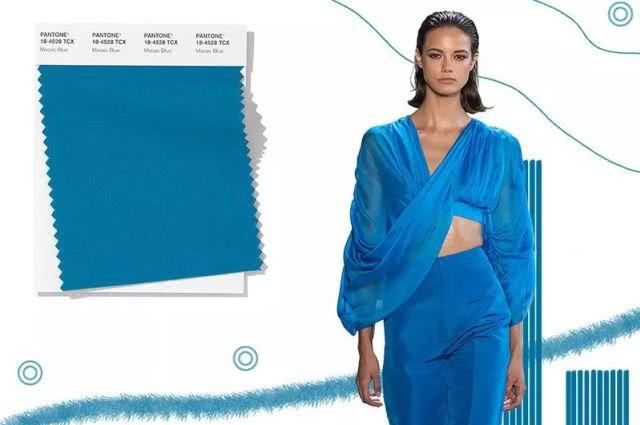  【竟然】Pantone发布早春流行色，竟然真有淡黄的长裙！