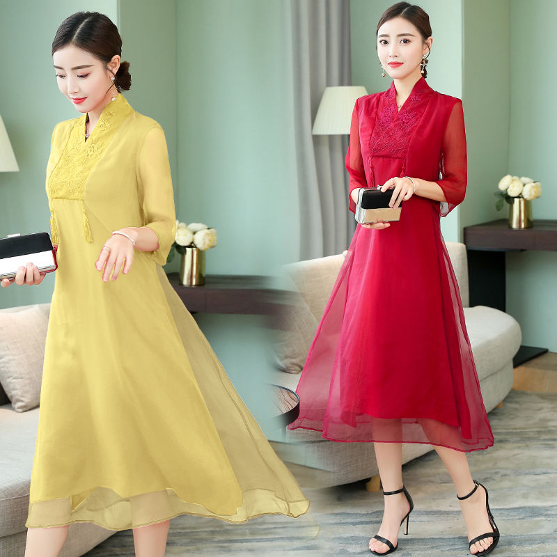 比旗袍还高级的中国风欧根纱连衣裙，优雅唯美，适合微胖70女人