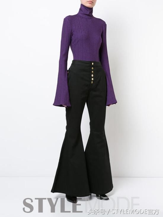 小小纽扣 竟成为夏日风穿搭的点睛之笔？