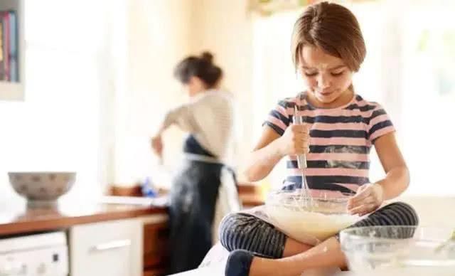  【孩子】孩子有3条主要表现，表明父母文化教育的非常好，家里孩子占了几个？