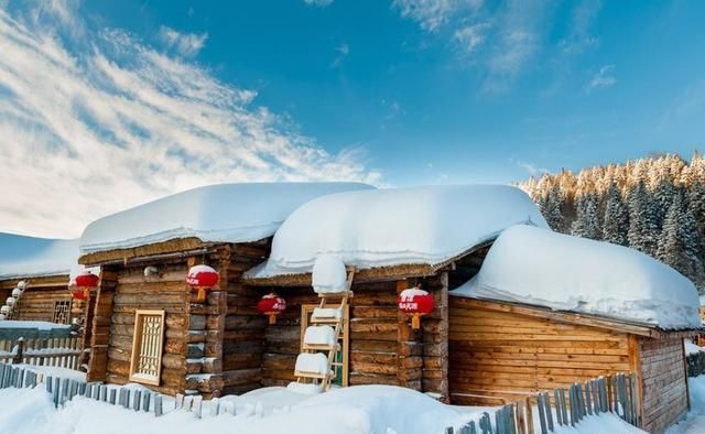 明码标价坑游客的雪乡有多坑？游客：吃盒方便面花了140元！