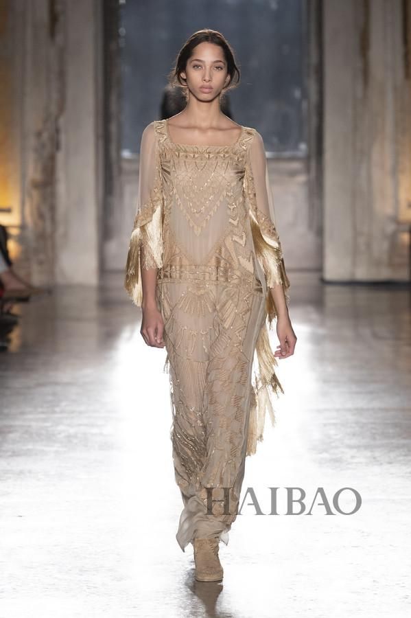 以高级玩趣致意时尚！Alberta Ferretti 2019 女装度假系列：限定