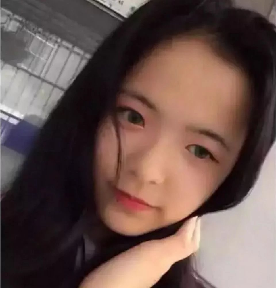 十一岁小学生化妆成夜店女王，网友:再不相信网恋了!