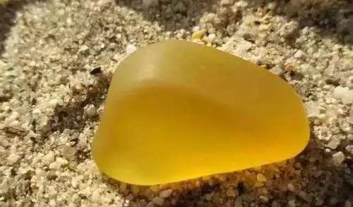 新疆捡石头最美季节又到了，教你在16个不同的地方捡石头！