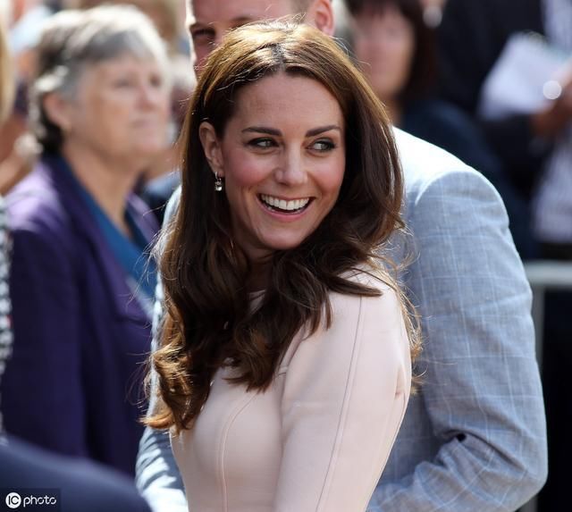 6月新公务员施行，这几类事业编也有望改革？待遇或高于公务员