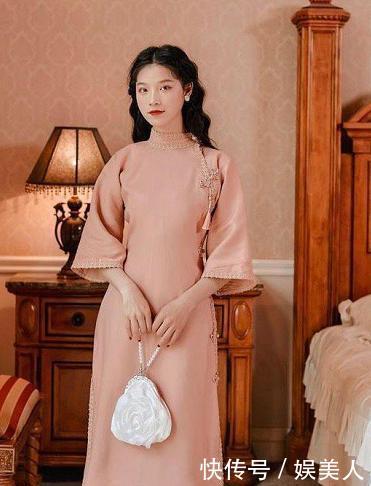  「气质」春天如何打造气质女孩？只需4个元素，一步到位