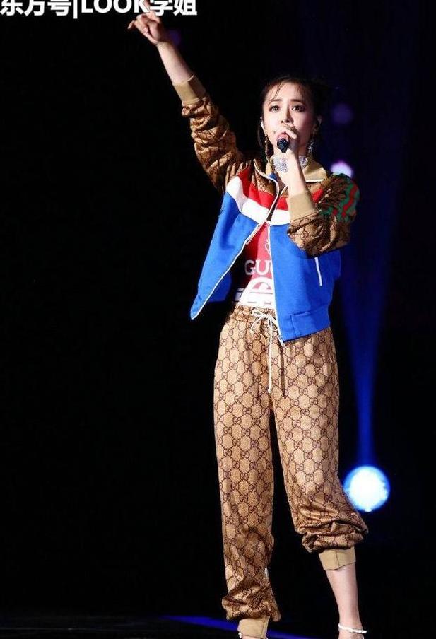 蔡依林为了美太拼了，哪吒头嫩回18岁，网友：身材好有料