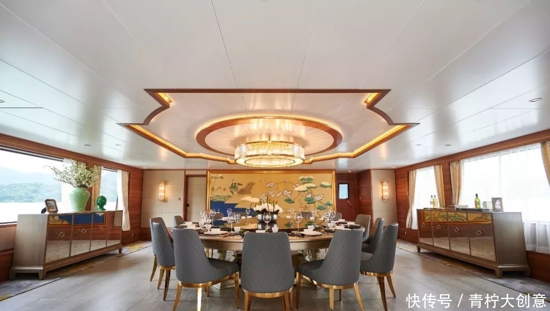 商务接待最佳利器,东海船舶24米超级双体动力艇