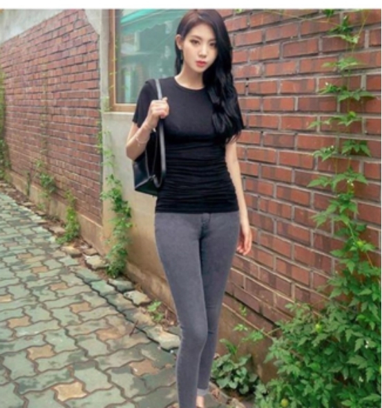 紧身打底裤,拥有它将拥有吸引异性的自信,秀出曼妙曲线!
