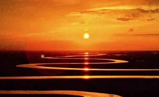 中国最美公路 一年仅开放5个月