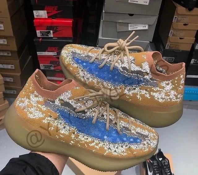 「发售」满天星 Yeezy 380 实物曝光!这配色打几分?