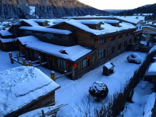 今年的雪乡遭遇“雪荒”?蘑菇雪都看不到了,游客还多么?