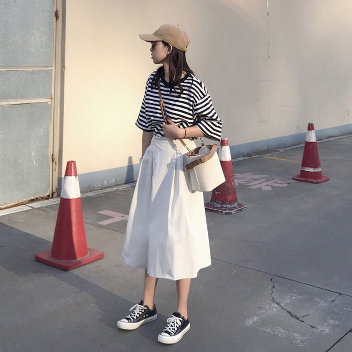 45岁老婆真会穿!旅游穿阔腿裤+瓢鞋秒变小姐姐，年轻十岁不止