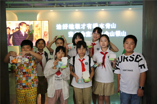 一路向北，杭州的这个“网红”打卡地火了！来这抓个“娃娃”可好