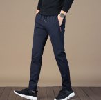 男人到了43岁,少烟少酒,用心打扮打扮自己,走哪都迷倒一片