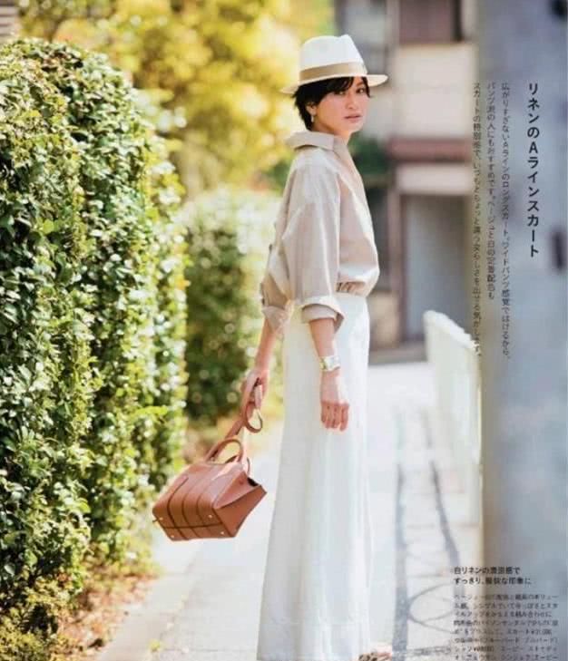  女人@法国女人的高级复古感，原来都离不开一只棕色包！