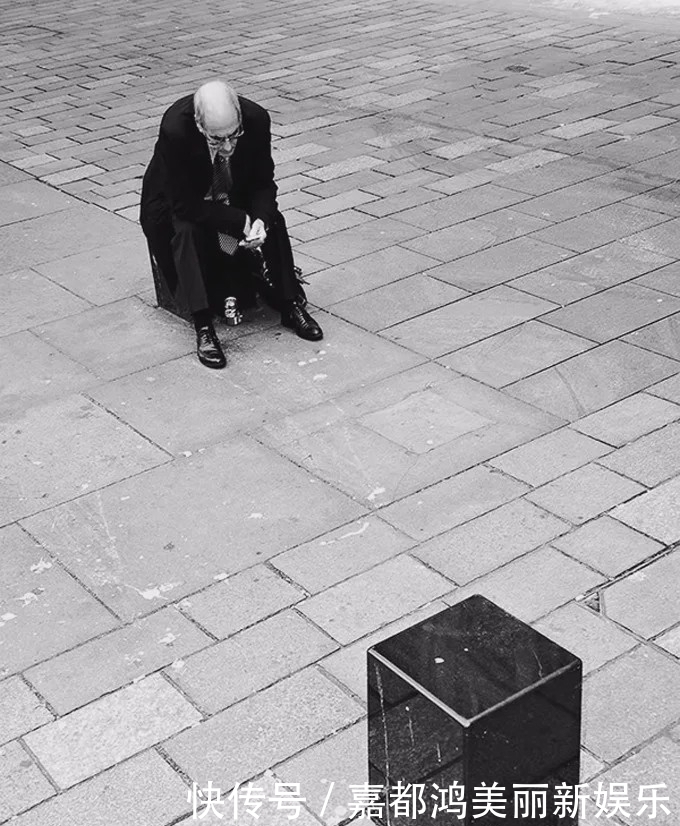 摄影师■对摄影师而言,摒弃色彩会让视觉效果更加纯粹