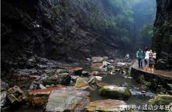 中国首个“破产”的5A景区:矿泉水卖1元,宁愿负债4亿也不宰客