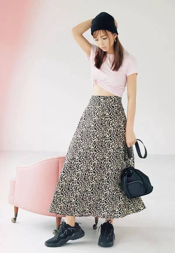 夏天各类搭配穿腻不懂如何尝试新鲜? 试试可爱