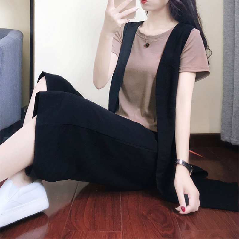 太美了，如今的美女真大胆，穿着性感不露真心美，迷倒一大片男人