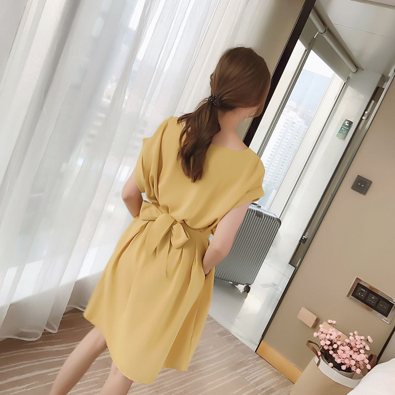 勾魂裙不仅要凸身材，露出“蝴蝶骨”才性感，透气清凉有韵味