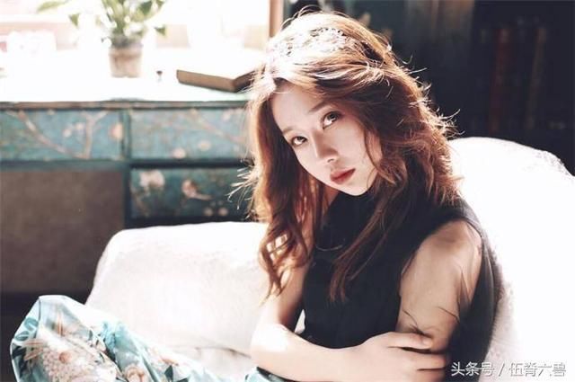 又1网红现出原形！关掉滤镜秒变大妈，直播辟谣整容弄巧成拙！