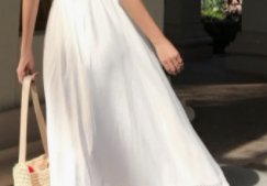 带老婆海边浪,非要穿:露背沙滩裙,不输比基尼,看着真不放心