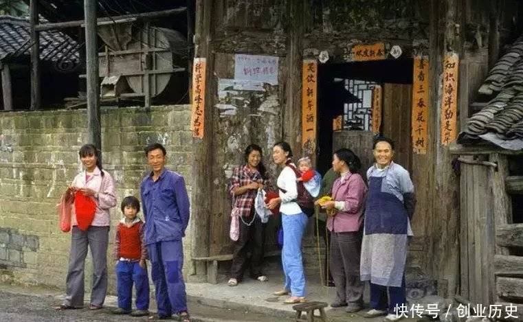 罕见老照片，上世纪80年代左右中国农村图景，图3让人非常羡慕