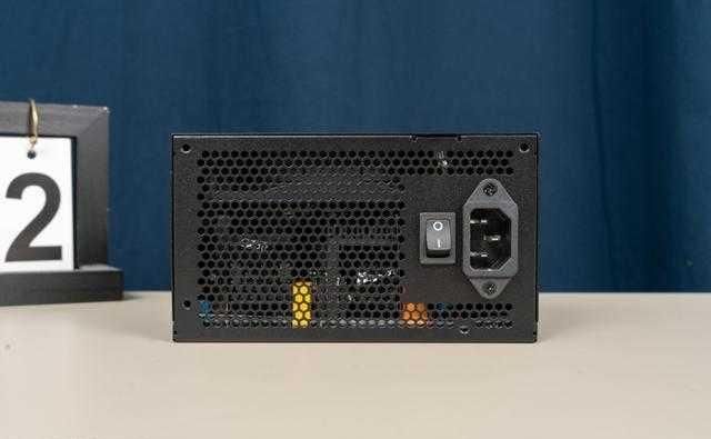  「减少」额定功率大的电源，耗电反而减少了！XPG CR750G金牌全模组电源