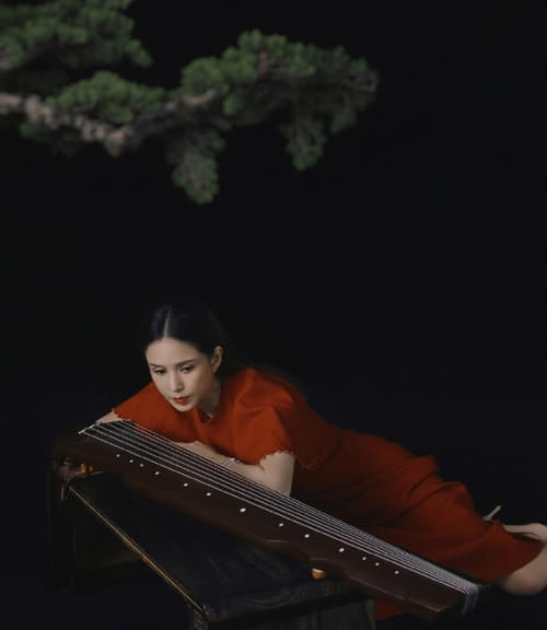  【神仙姐姐】旗袍照惊艳全网，还是当年的神仙姐姐，这颜值真52岁了吗？