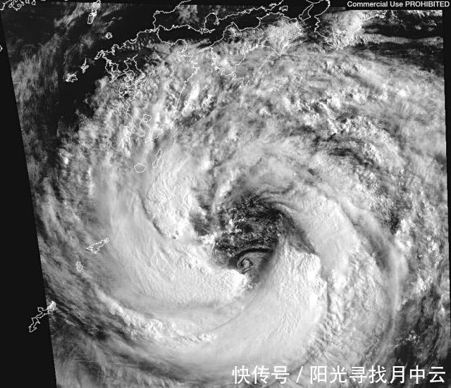 台风罗莎“风眼”仍在扩大一次能装下3个东京，日本这次麻烦了