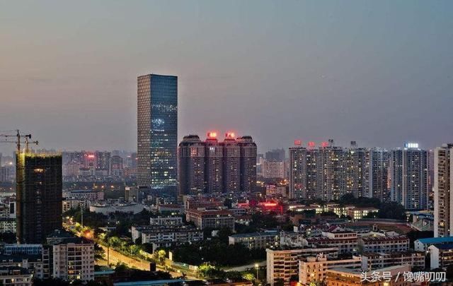 中国最奇葩省会：距离大海上百公里，却号称中国西部唯一沿海省会