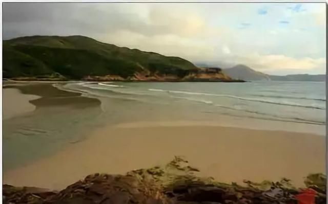 这就是香港：一半繁华，一半沉寂