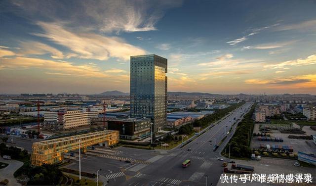 中国最有实力的4个镇，GDP近千亿，都是在一个省